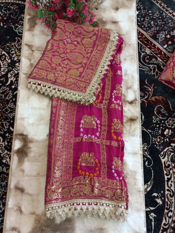 Fuschia Bandhini Dupatta With all Over Lace - Image 3